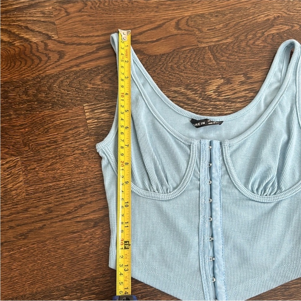 SHEIN Light Blue Ribbed Button-Up Crop Top - Picture 4 of 5